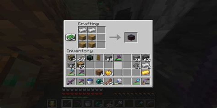 How to craft smithing table in minecraft